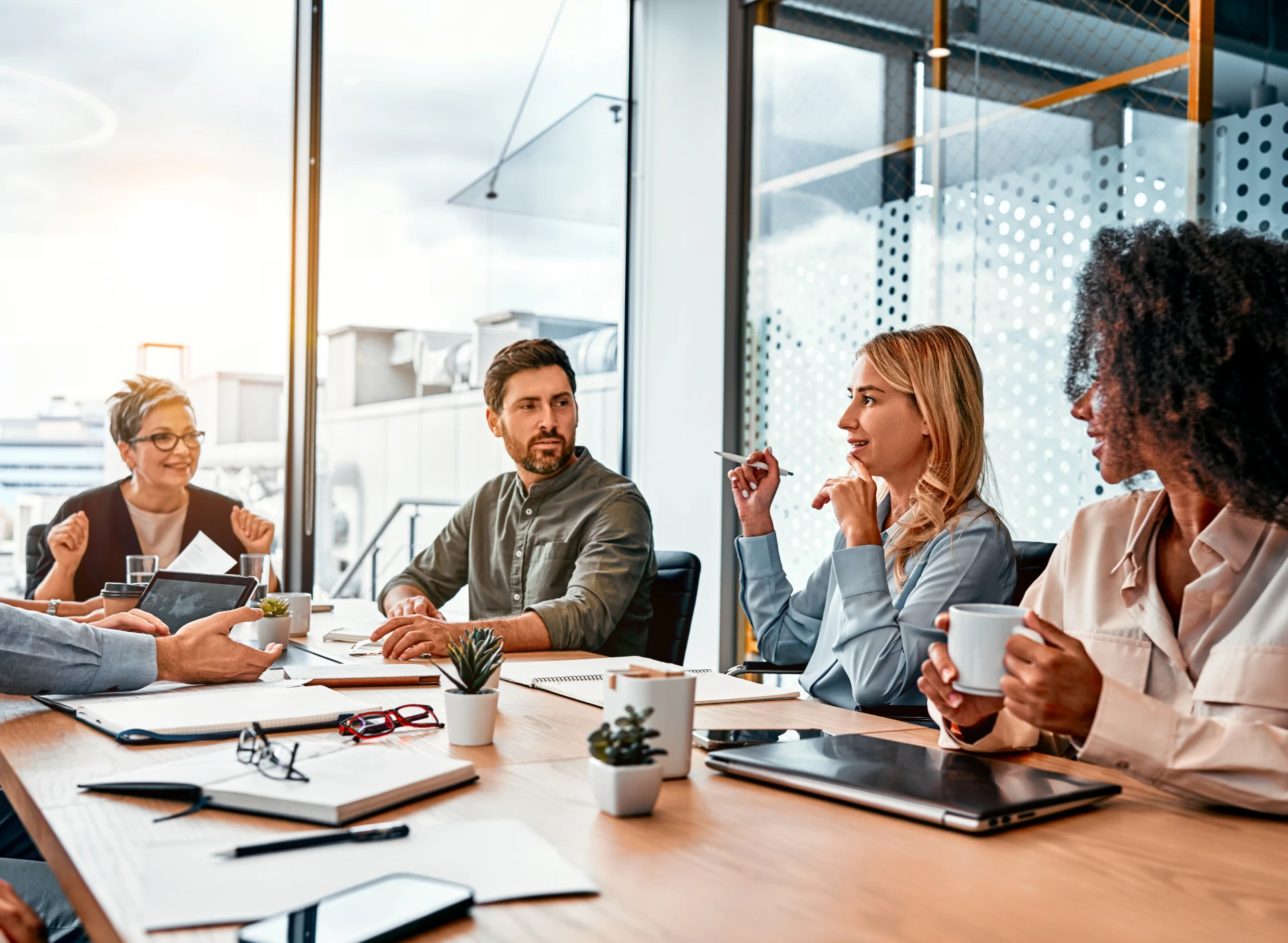 highlight-16-v3_highlight-16-v3_image-1